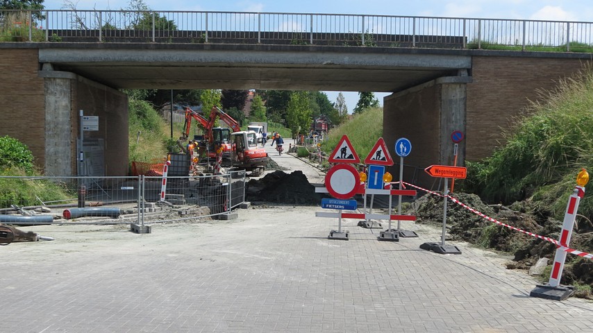 thumbnail-Tinnenburgstraat ter hoogte van Spoorwegbrug nog dicht tot 16 juli