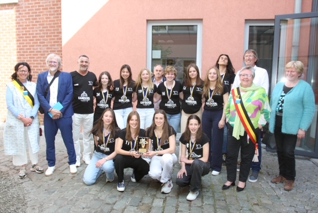 thumbnail-U17 VTL kampioen regionale meisjescompetitie