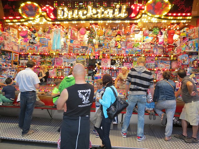 thumbnail-Kermismaandagzoektocht: zoek en win op de kermis!