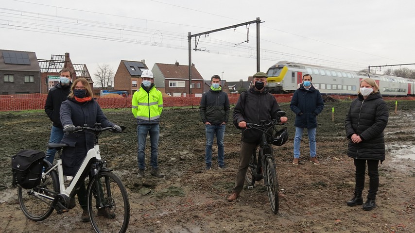 thumbnail-Aanleg fiets- en voetgangerstunnel en fietssnelweg